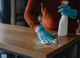 Je vous aide à tout faire briller dans la maison